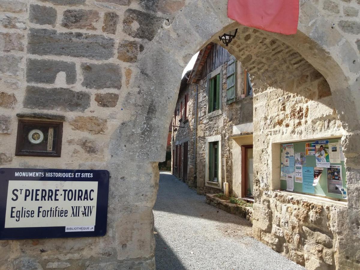Les Trois Prunelles Saint-Pierre-Toirac Exteriör bild