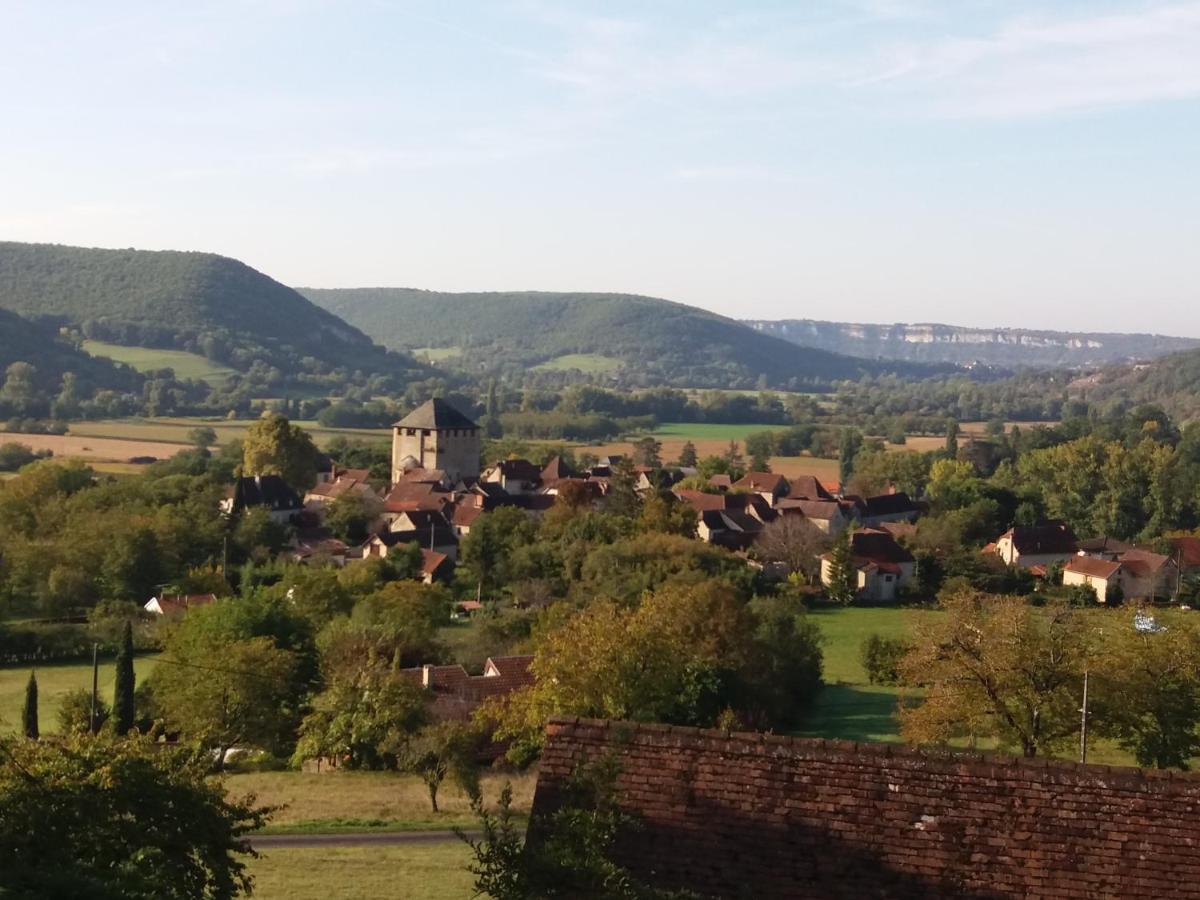 Les Trois Prunelles Saint-Pierre-Toirac Exteriör bild