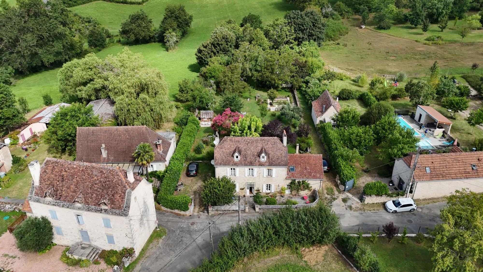 Les Trois Prunelles Saint-Pierre-Toirac Exteriör bild